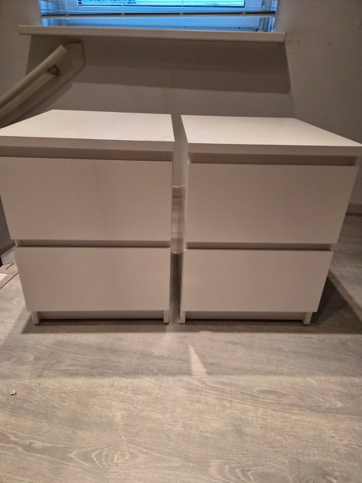 Twee witte ladekasten met wieltjes., Ophalen, Gebruikt, 45 tot 65 cm, Minder dan 55 cm
