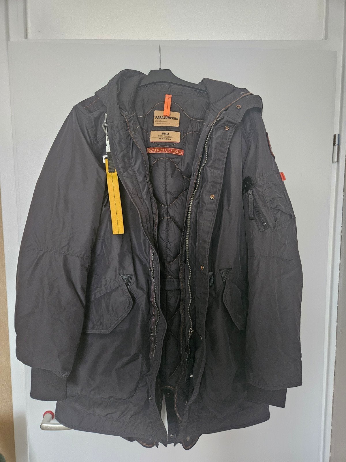 Parajumpers Parka Jas - Maat S - Zo goed als nieuw, Ophalen, Parajumpers, Zo goed als nieuw, Grijs
