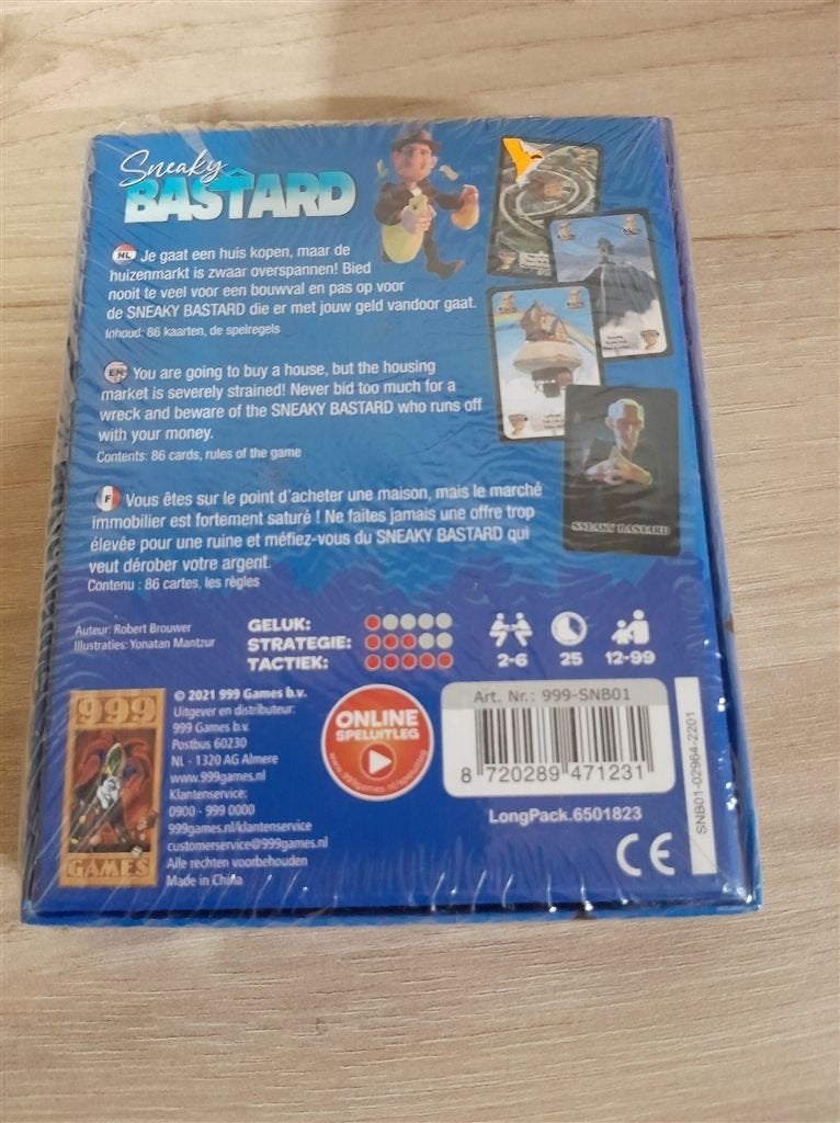 Sneaky bastard - 999 games - in seal - s4039, Verzenden, Zo goed als nieuw