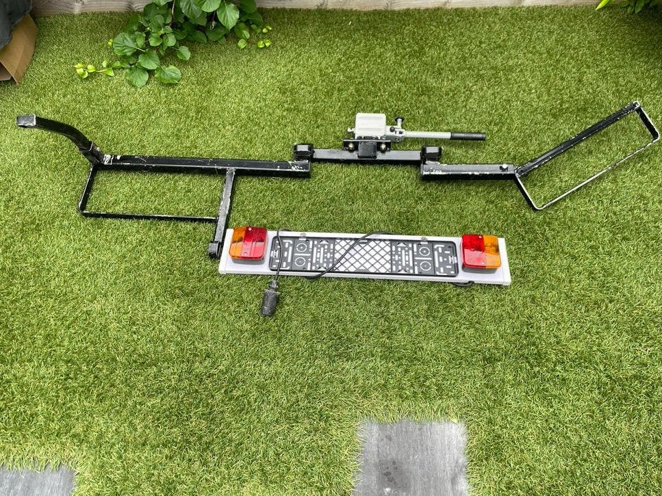 Motordrager voor op de trekhaak, Ophalen, 2 fietsen, Gebruikt, Trekhaakdrager