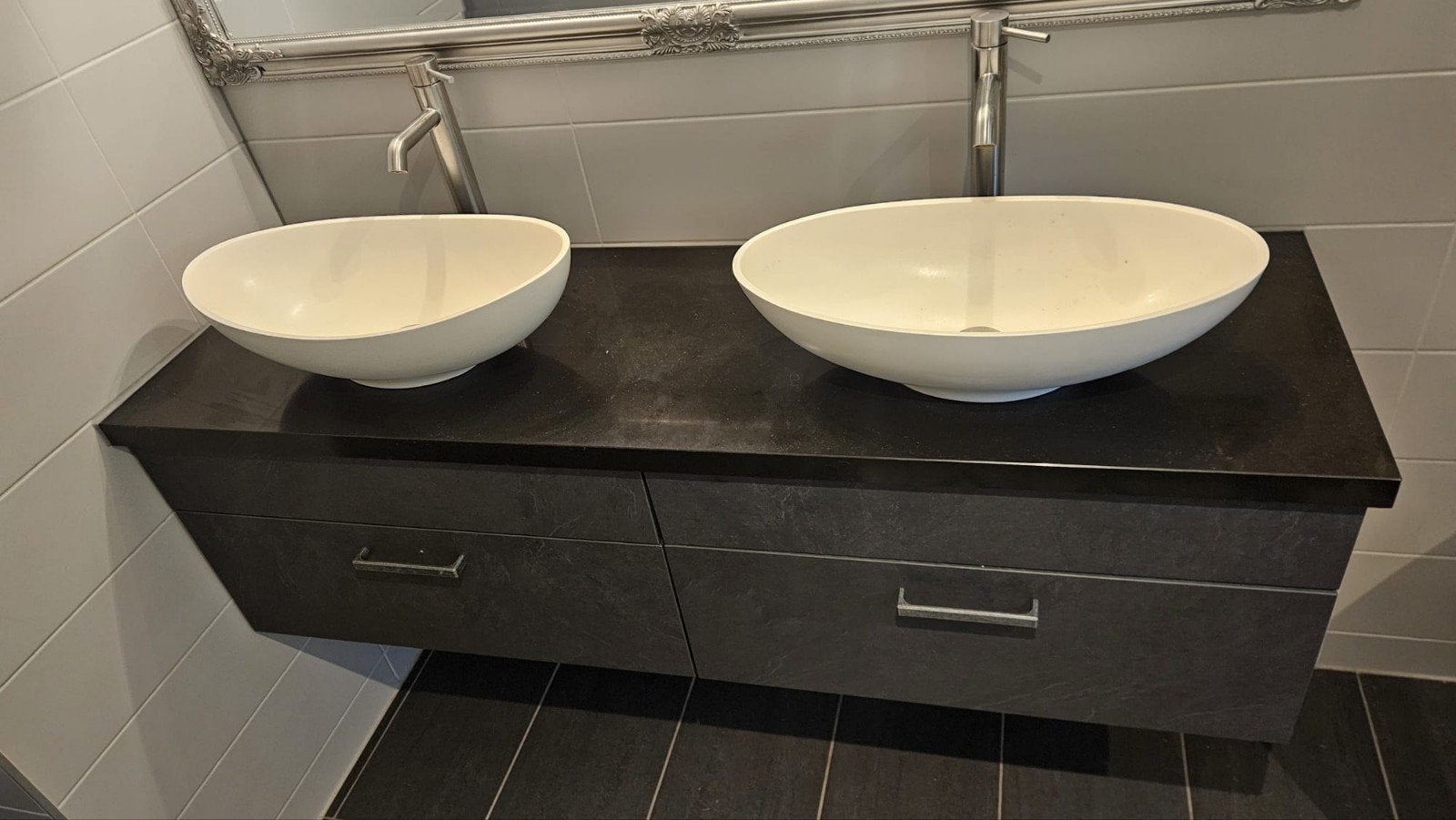 Dubbele wastafel met onderkast badkamer meubel, Ophalen, 150 tot 200 cm, Zo goed als nieuw, Minder dan 100 cm