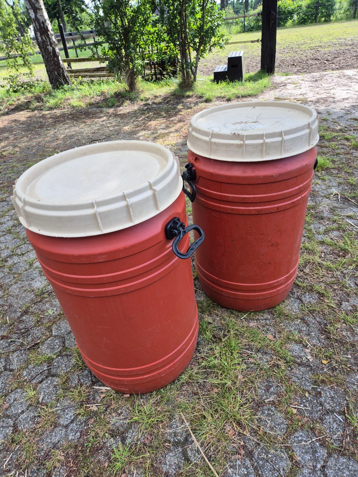 Voerton 75liter (2 stuks beschikbaar), Ophalen, Vee