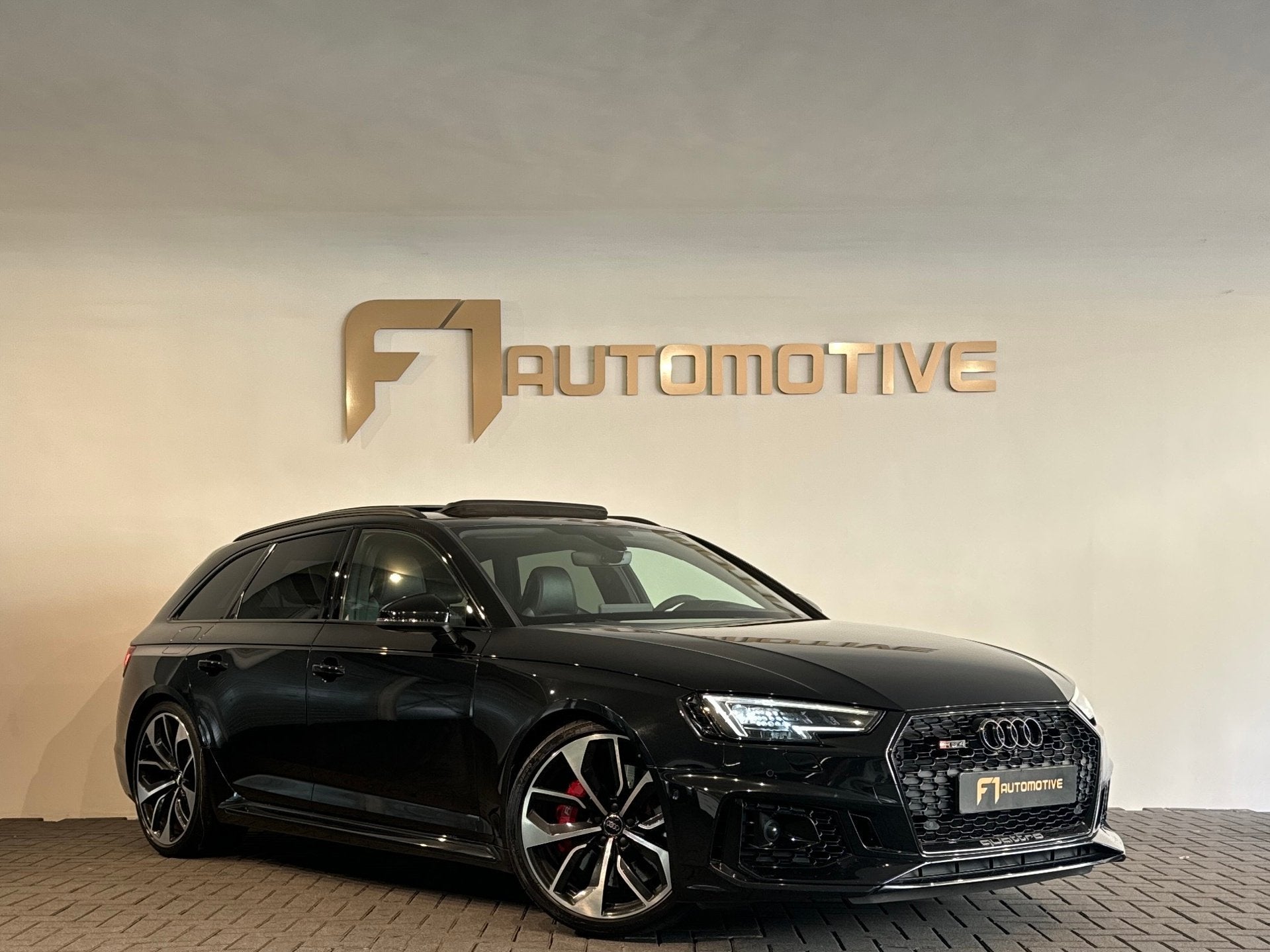 Audi RS4 2.9 TFSI Quattro Pro Line Plus Pano|HUD|B&O|360|VOL, Automaat, Zwart, Vierwielaandrijving, 450 pk