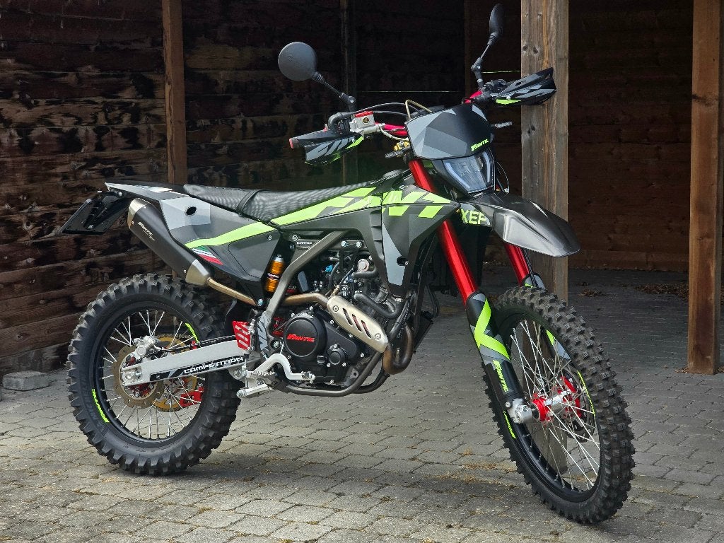 Fantic 125cc 4T Competition 2026 Model met 1000 km, Fietsen en Brommers, 6 versnellingen, 125 cc, Zo goed als nieuw, Ophalen
