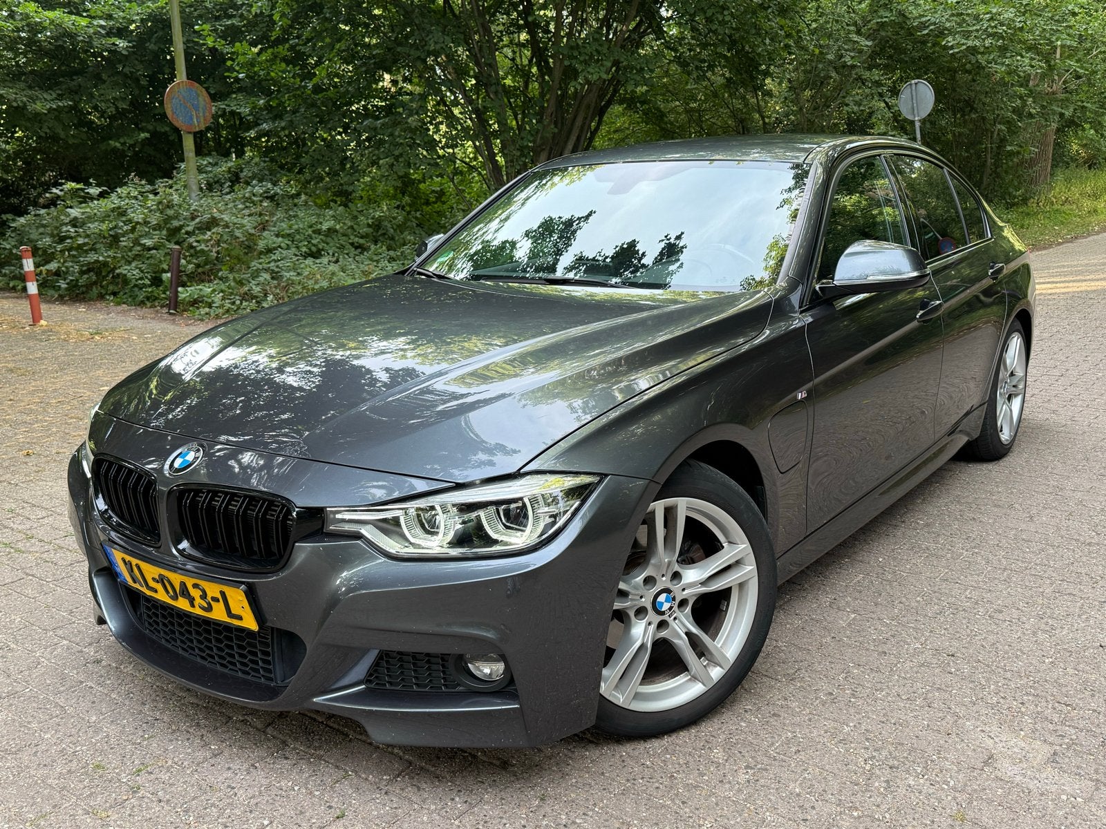 BMW 3-Serie 330e | M Sport | Hybride, Auto's, BMW, 1998 cc, Achterwielaandrijving, Zwart, Alcantara