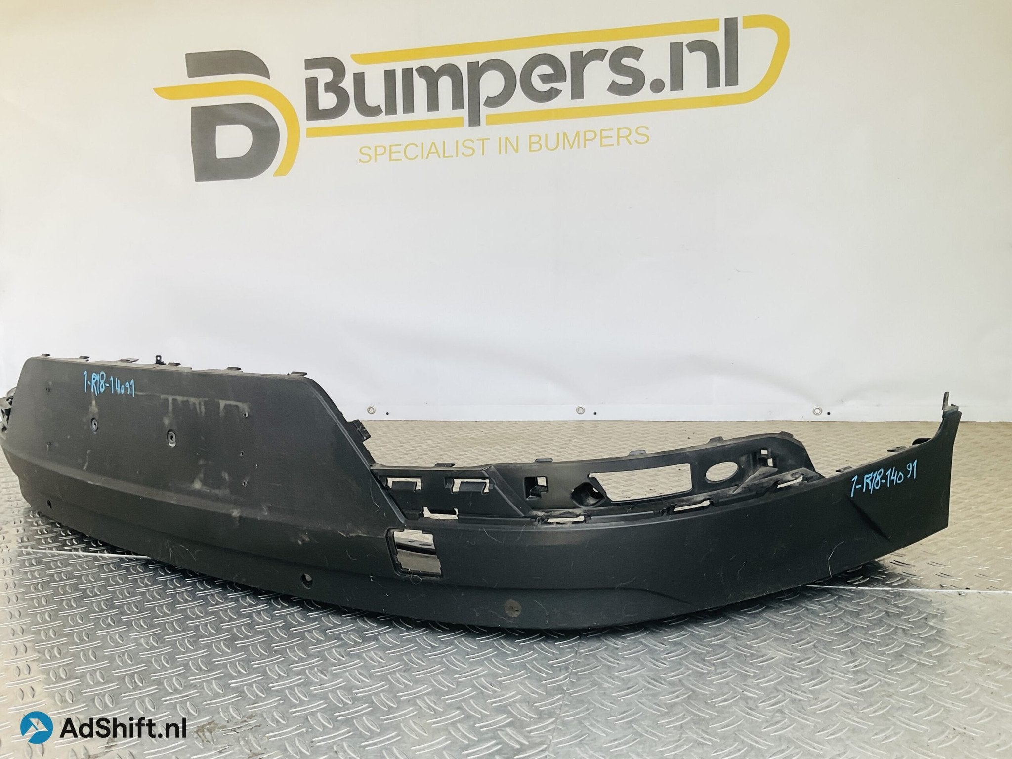 Bumper Nissan Polestar 2 4xpdc 31663981 Achterbumper 1-R8-14, Bumper