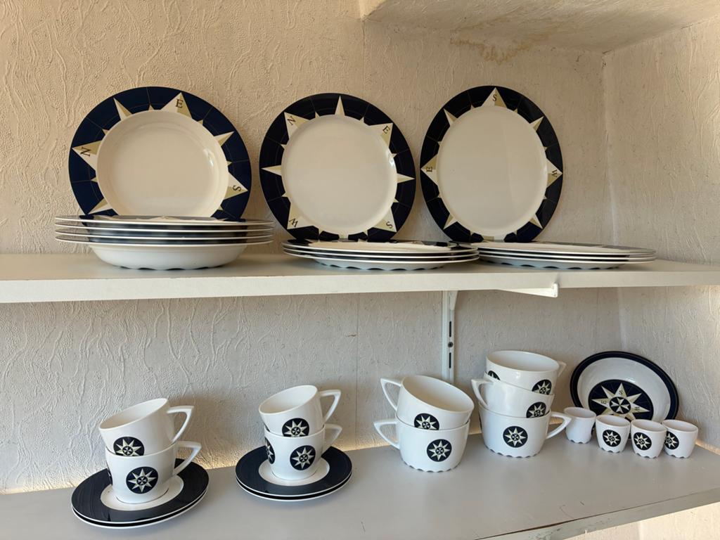Set camping servies Mepal Windroos, Ophalen, Zo goed als nieuw, Overige stijlen, Compleet servies