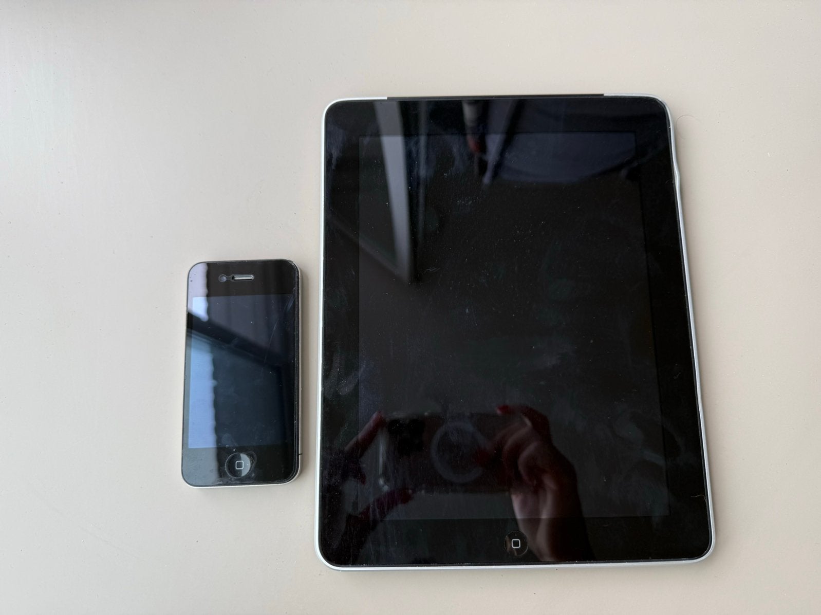 Ipad 1 en iphone 3s - niet werkend, Telecommunicatie, Verzenden, 64 GB, Zonder simlock, Niet werkend