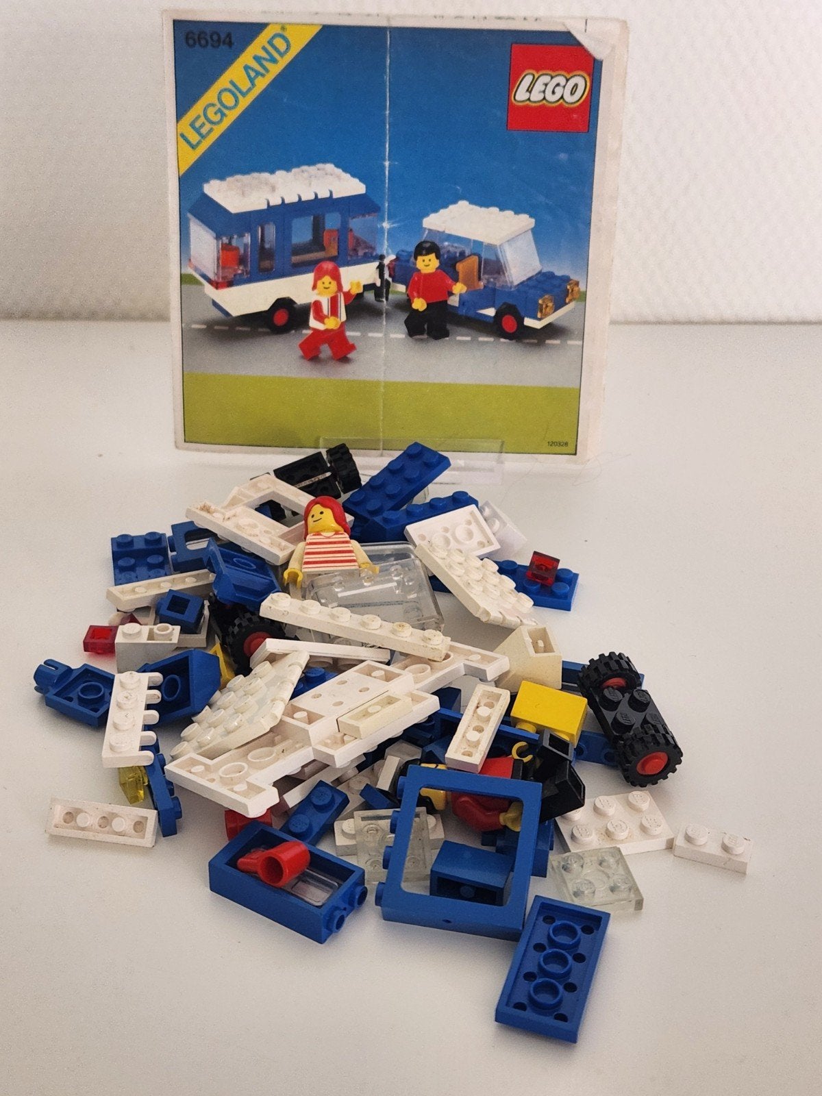 LEGO 6694 - Car with Camper - 1984, Gebruikt, Lego, Ophalen of Verzenden, Complete set