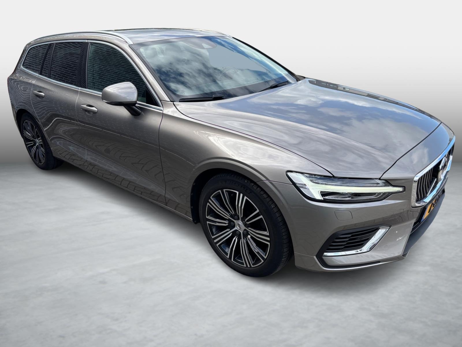 Volvo V60 2.0 T8 Recharge AWD Inscription | Plug-in Hybrid (, Auto's, Gebruikt, Euro 6, 4 cilinders, Hybride Elektrisch/Benzine