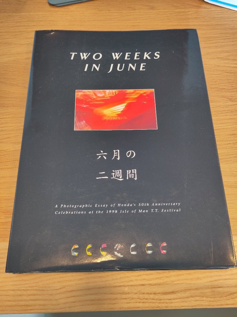 Two Weeks In June, Photographic Essay of Honda's 50th Anniv., Ophalen of Verzenden, Zo goed als nieuw, James Wright, Algemeen