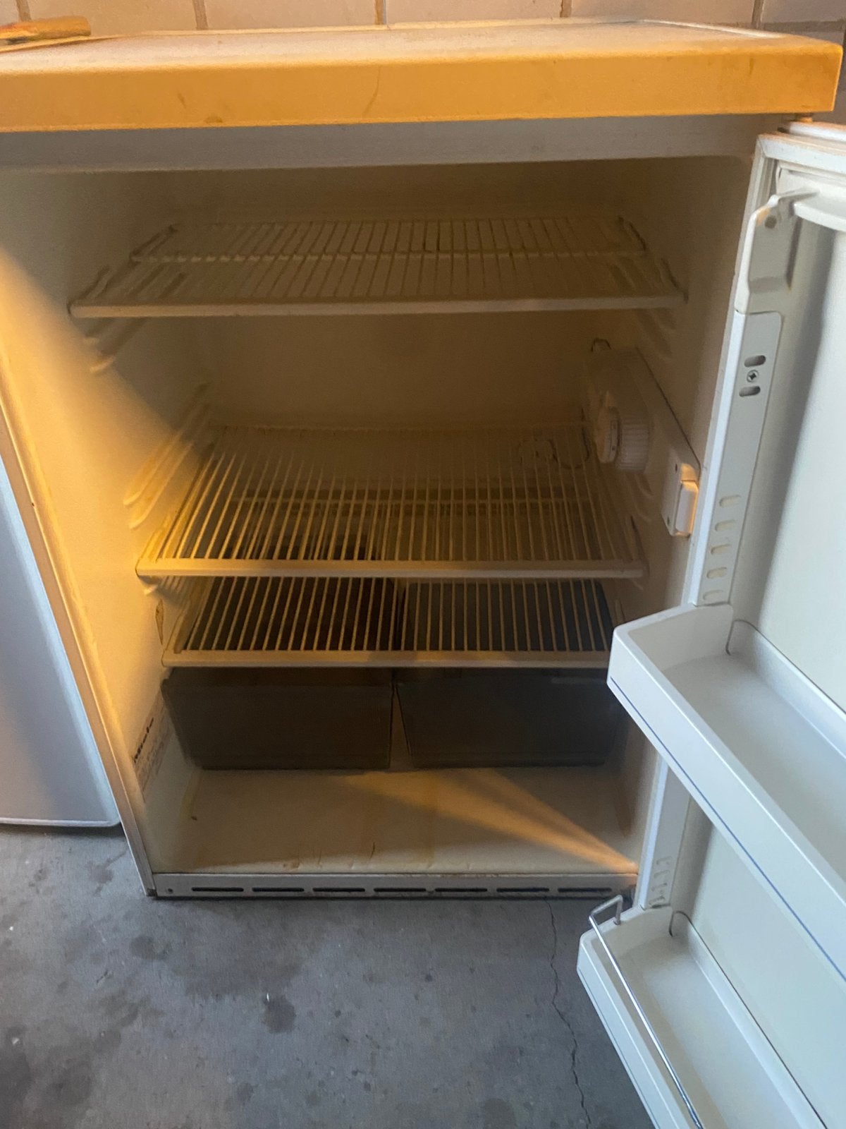 Koelkast Miele gratis op te halen, Gebruikt, Minder dan 60 cm, Vrijstaand, Ophalen