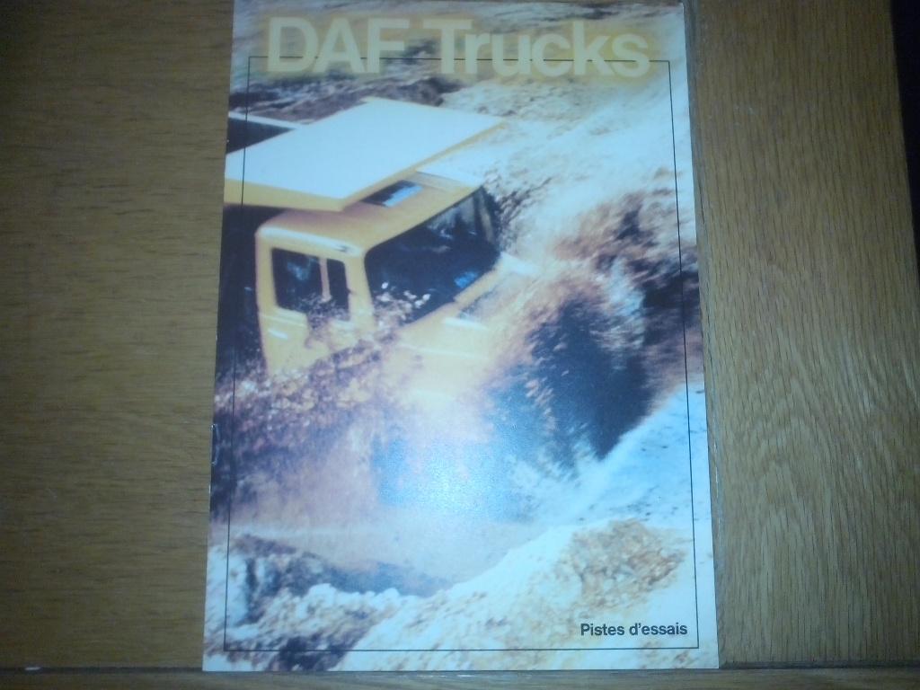 2x DAF Proefbanen Nederland Engeland brochures folders N2800, Ophalen of Verzenden, Zo goed als nieuw, Overige merken