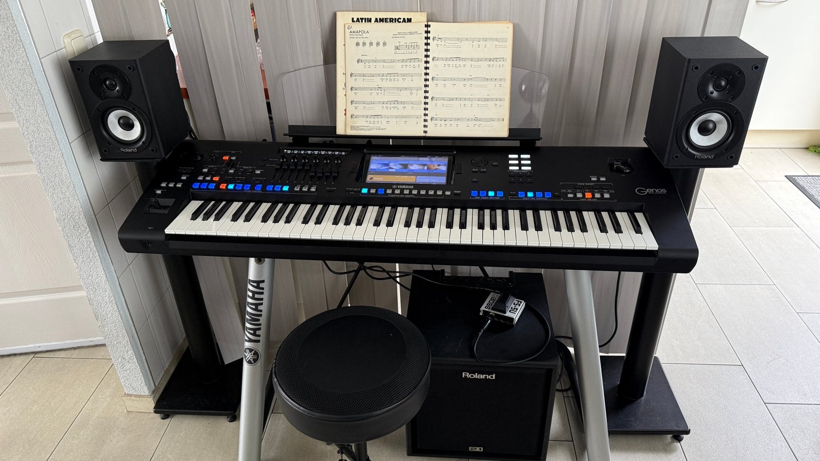Yamaha Genos 1 Workstation Keyboard - Zo goed als nieuw, Muziek en Instrumenten, Ophalen, Yamaha, Zo goed als nieuw, Aanslaggevoelig