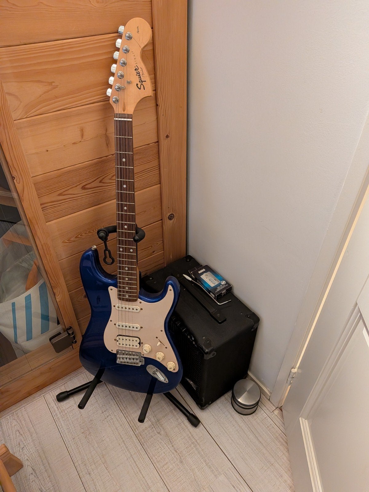 Squier Strat by Fender met versterker, Ophalen, Fender, Gebruikt, Met versterker