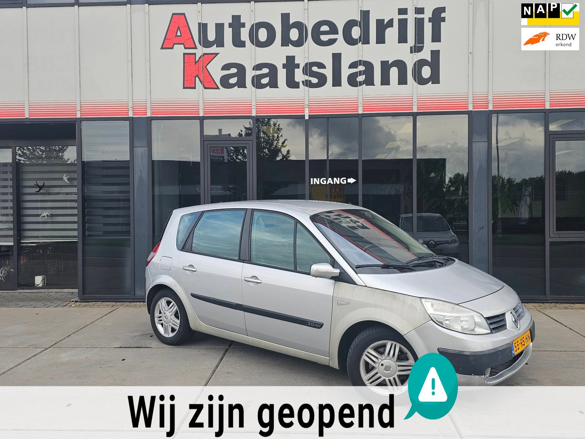 Renault Grand Scénic 2.0-16V Expression Comfort - Automaat, Auto's, 1998 cc, Zwart, 4 cilinders, Lichtsensor