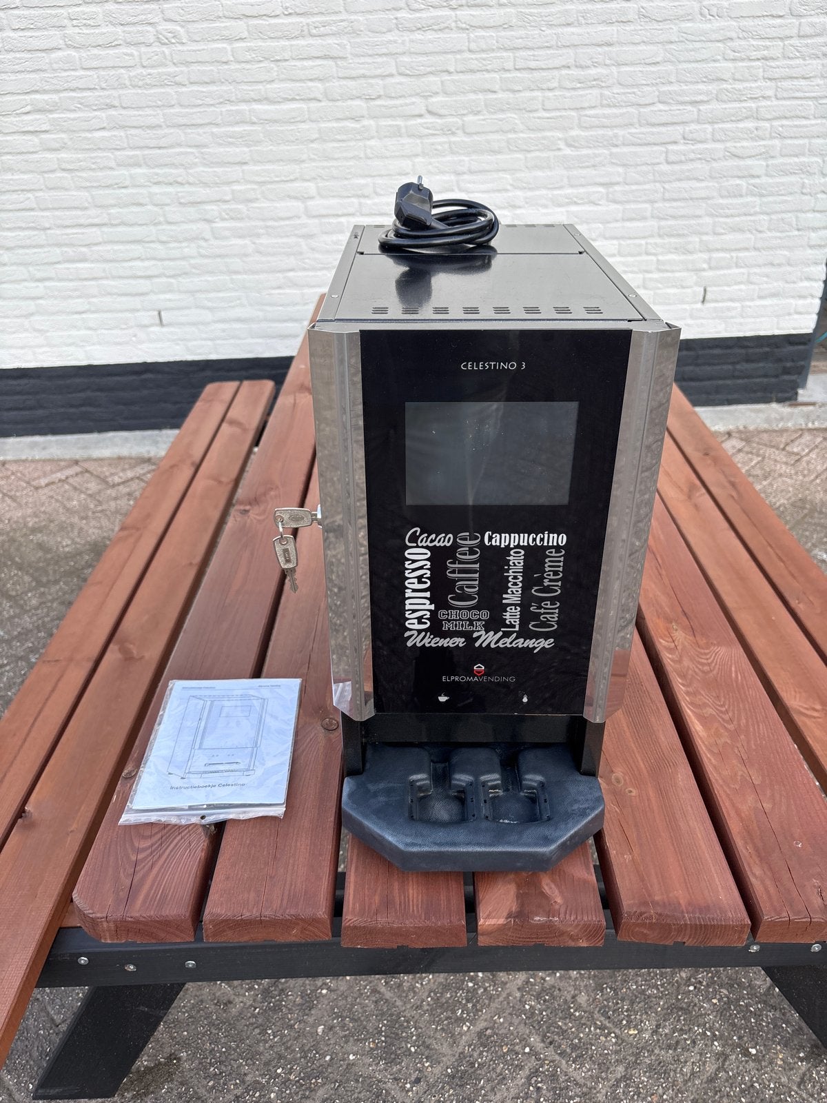 Celestino 3 instant koffiemachine met vaste wateraansluiting, Witgoed en Apparatuur, Koffiezetapparaten, Gebruikt, Overige typen