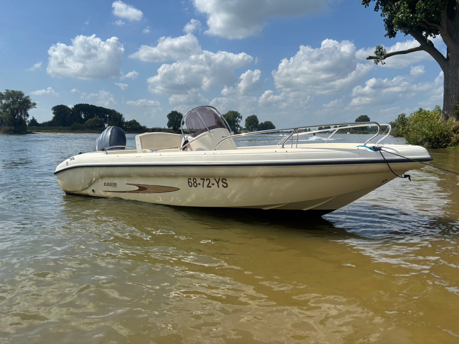 Ranieri shark 19 ft 115 pk Yamaha 4 takt, Watersport en Boten, Ophalen, Zo goed als nieuw, Afdekzeil, Yamaha