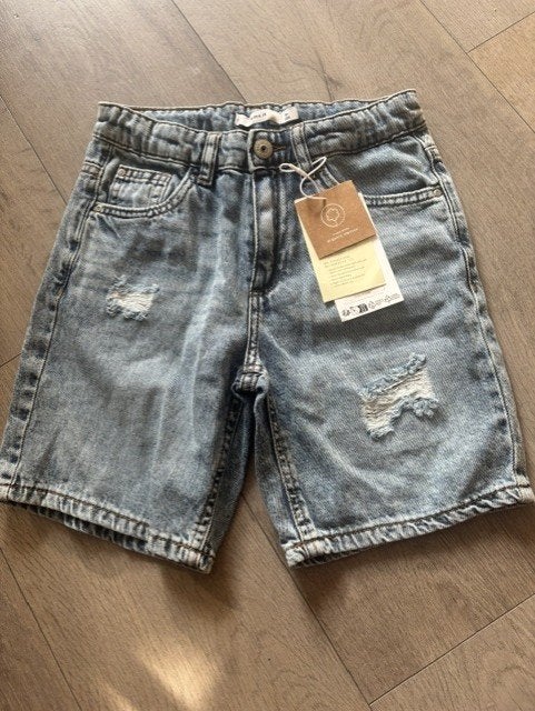 Korte broek van Name-it maat 134 (advr 195), Kinderen en Baby's, Broek, Nieuw, Ophalen of Verzenden, Jongen