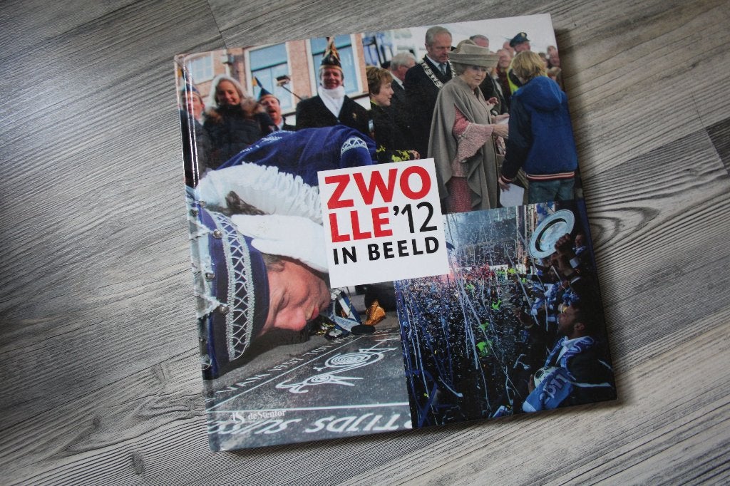 Zwolle in beeld '12, Ophalen of Verzenden, Zo goed als nieuw