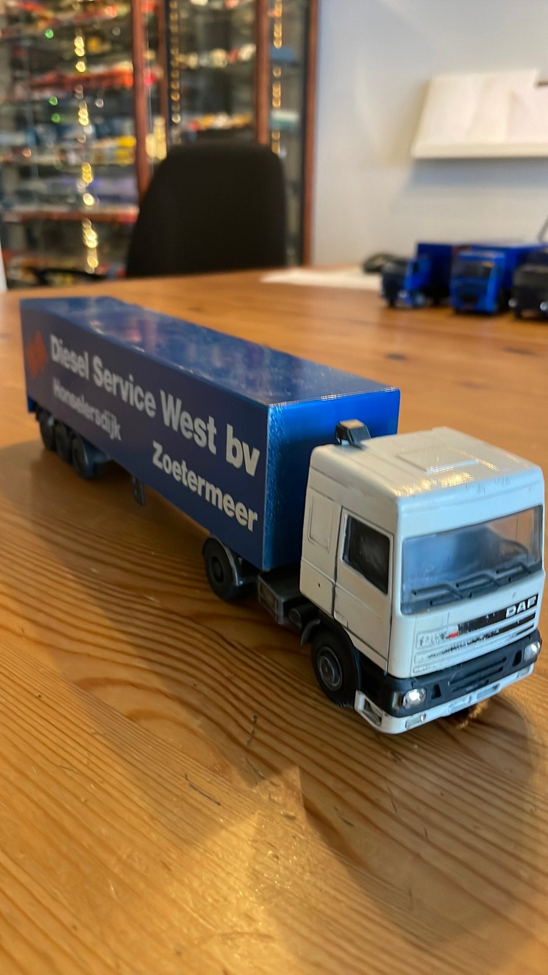 Daf 95 400 Ati truck met oplegger “Diesel Service West”, Ophalen of Verzenden, Gebruikt, Bus of Vrachtwagen, Lion Toys