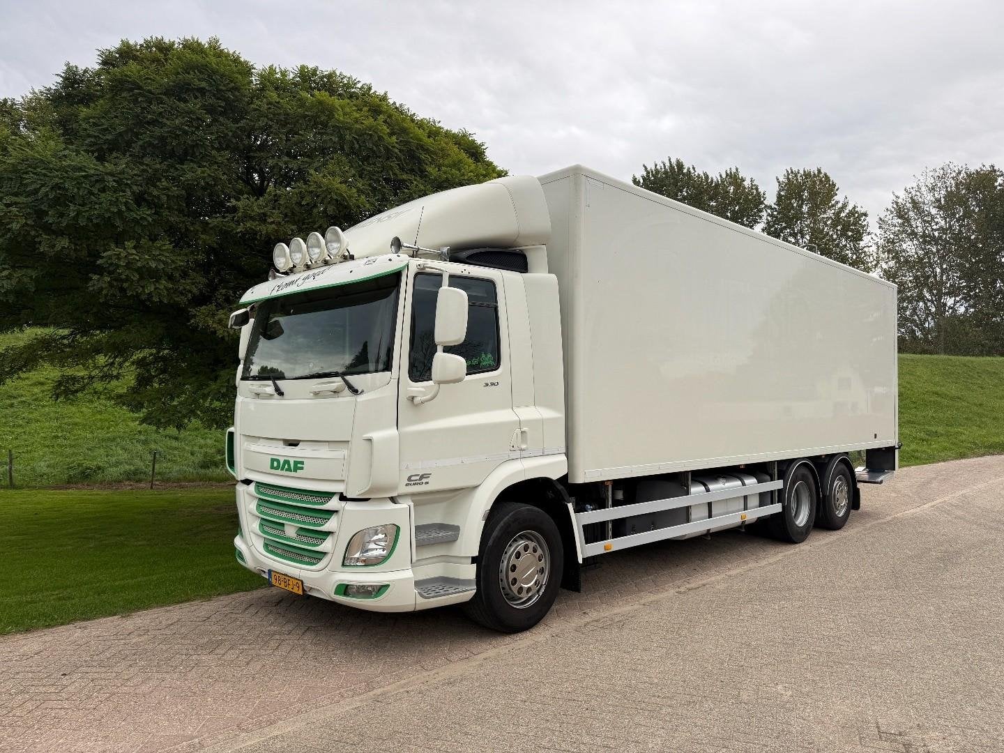 DAF CF 330 6x2 Euro 6- Laadklep VH1154, Euro 6, Wit, Origineel Nederlands, Bedrijf