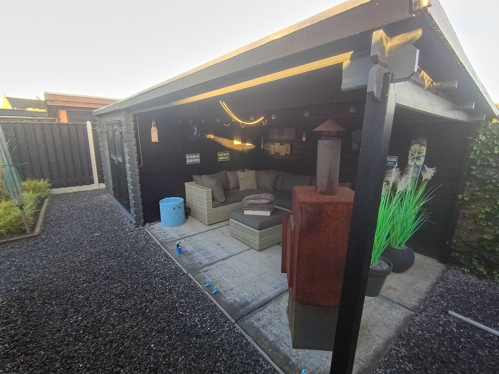 Blokhut/veranda/tuinhuis, Ophalen, Blokhut, 2 ramen, 500 cm of meer