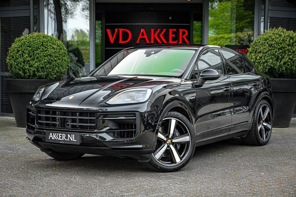 Porsche Cayenne Coupé E-Hybrid SportDesign Np.144k | Luchtv, Auto's, Porsche, Automaat, Cayenne, Gebruikt, Zwart