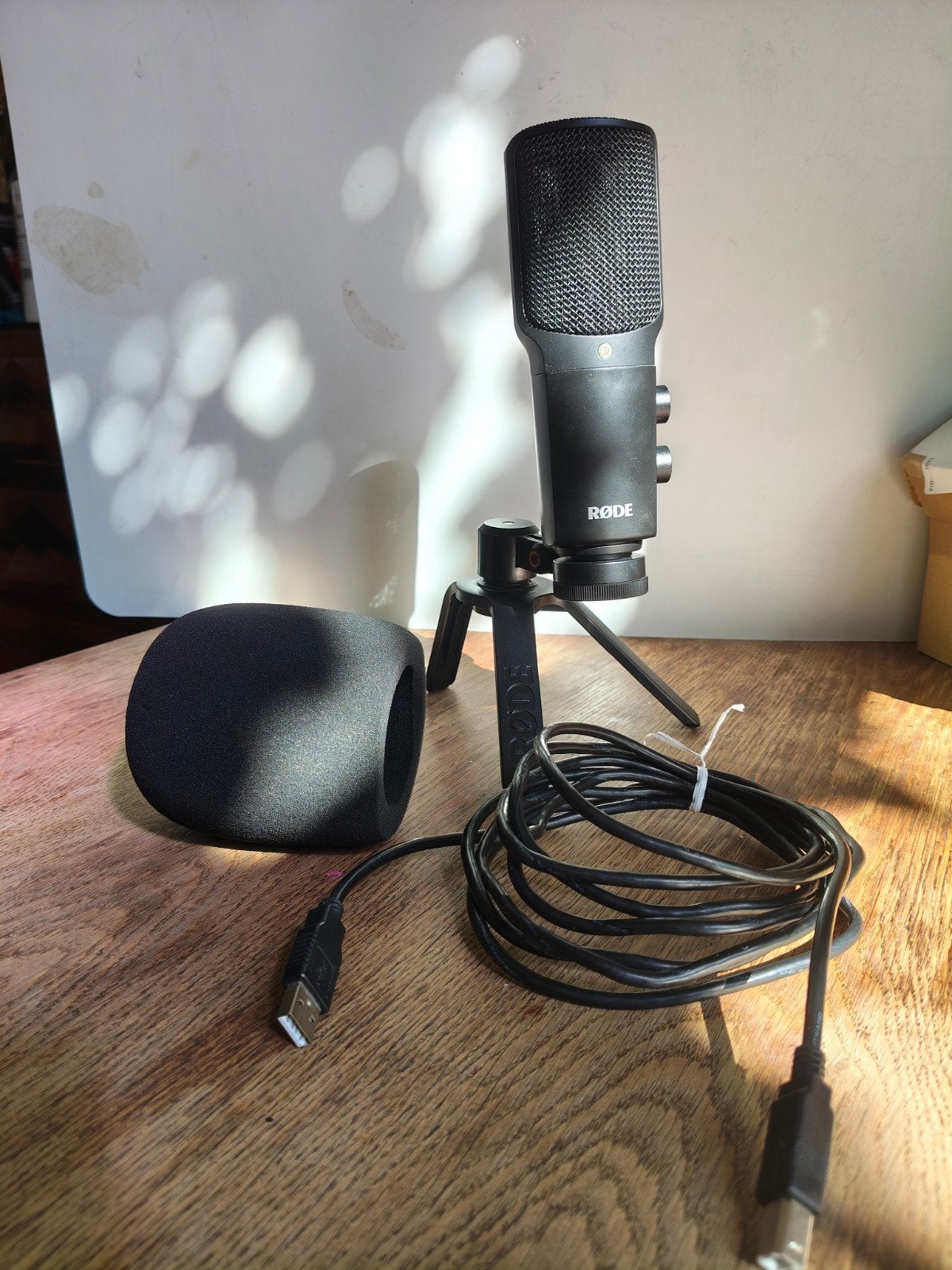Røde NT-USB Microfoon met Statief en windkap, Muziek en Instrumenten, Microfoons, Ophalen of Verzenden, Gebruikt, Studiomicrofoon