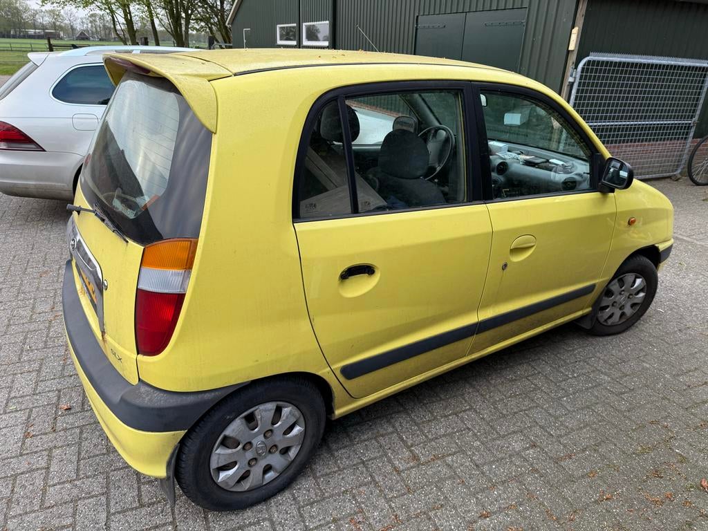 Hyundai Atos 1.0 I LX Spirit 2000 Geel, Auto's, Voorwielaandrijving, 54 pk, 4 cilinders, 400 kg