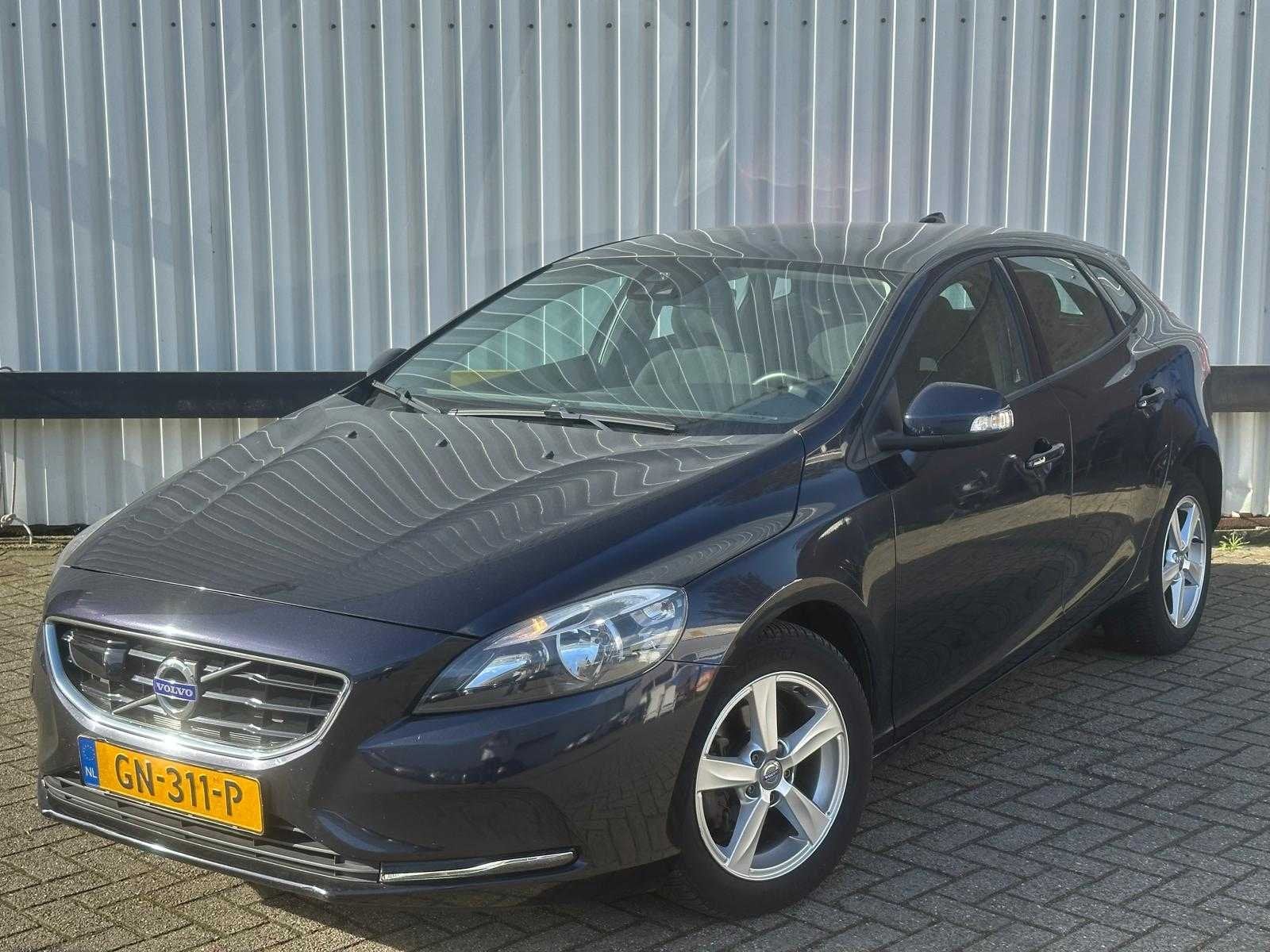 Volvo V40 2.0 D2 Kinetic Bns * , GN-311-P, Voorwielaandrijving, Gebruikt, Euro 6, 4 cilinders