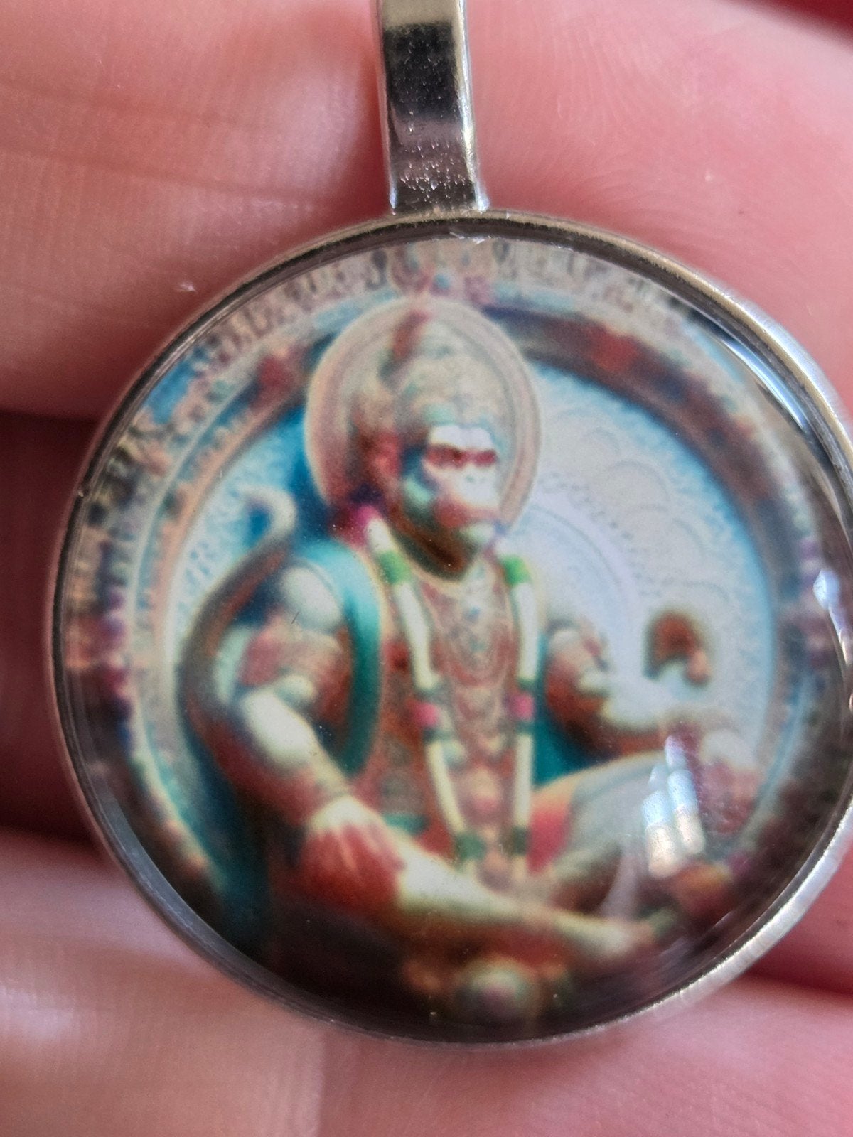 Hanger met afbeelding van Hanuman onder glas, Nieuw, Ophalen of Verzenden, Zilver, Overige materialen