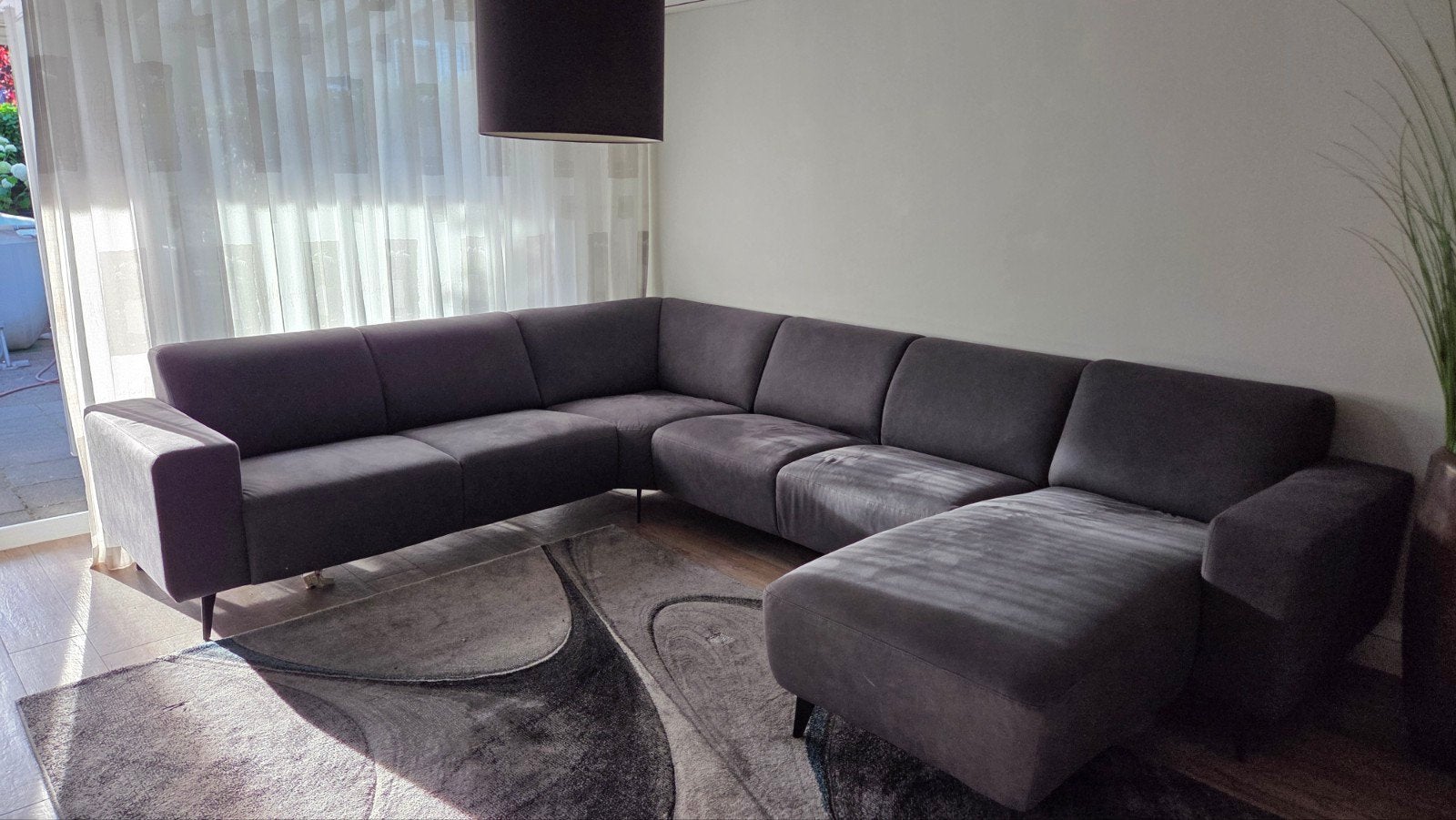 Moderne Grijze Hoekbank met Longchair, Hoekbank, 300 cm of meer, Leer, Ophalen of Verzenden