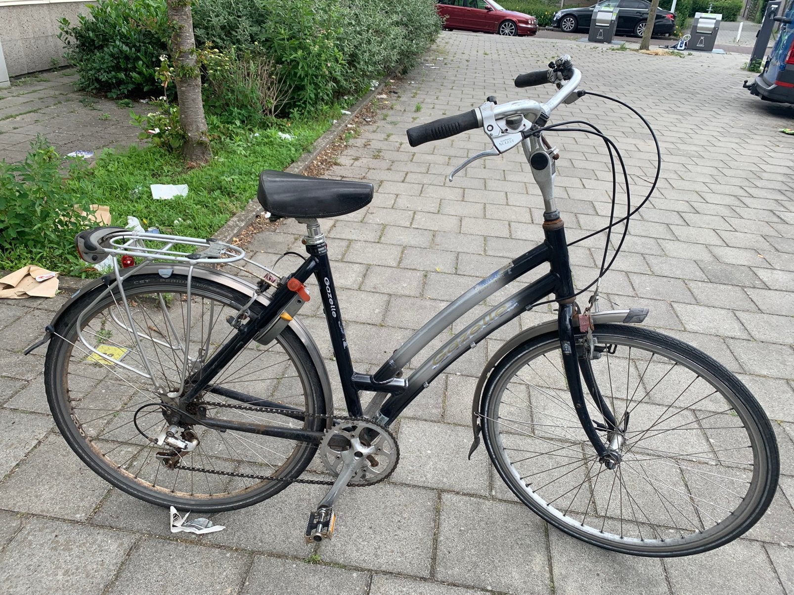 Dames fiets met slot en verlichting, Fietsen en Brommers, Velgrem, Ophalen of Verzenden, Gazelle, Minder dan 10 versnellingen