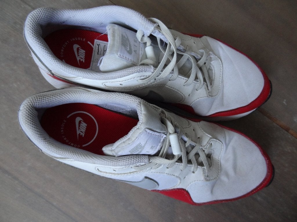Nike air sneakers, Wit, Nike, Ophalen of Verzenden, Sneakers of Gympen