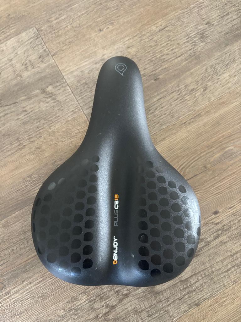 Fietszadel, Ophalen, Zo goed als nieuw, Zadel