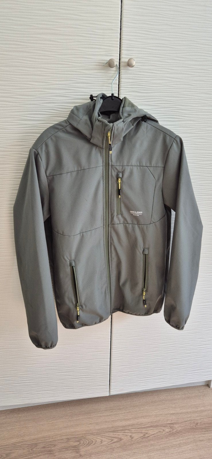 Jack Jones softshell jas - maat XS, Ophalen, Zo goed als nieuw, Maat 46 (S) of kleiner, Blauw