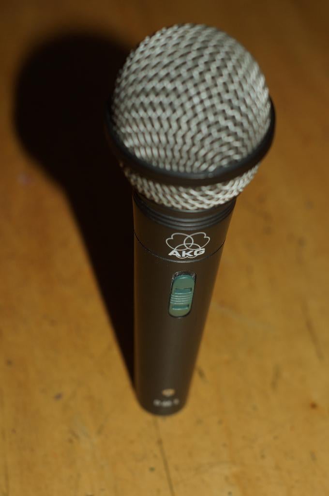 microfoon AKG   D66 S werkend, Muziek en Instrumenten, Microfoons, On, Ophalen of Verzenden, Zangmicrofoon, AKG