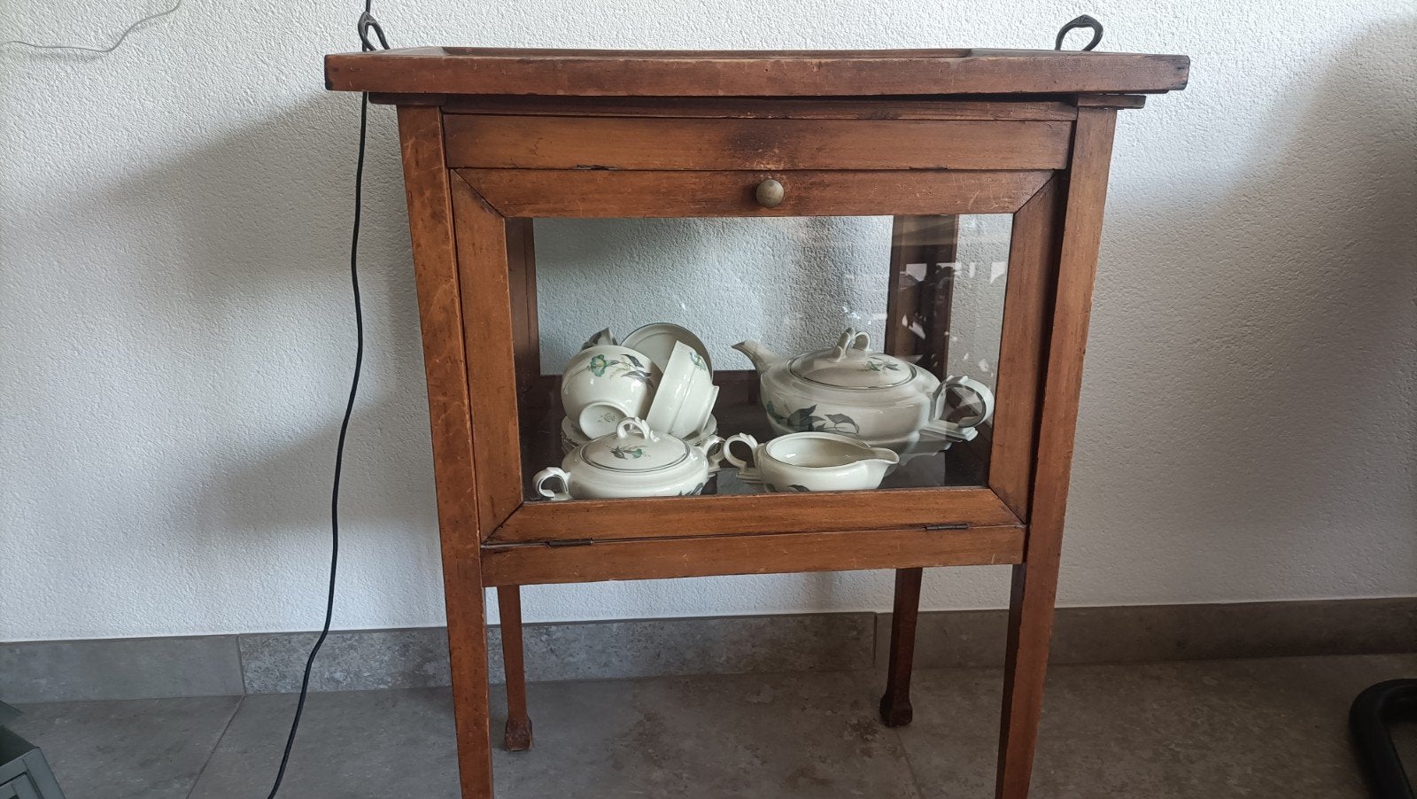 oud servies kastje, Huis en Inrichting, Ophalen, 25 tot 50 cm, Rechthoekig