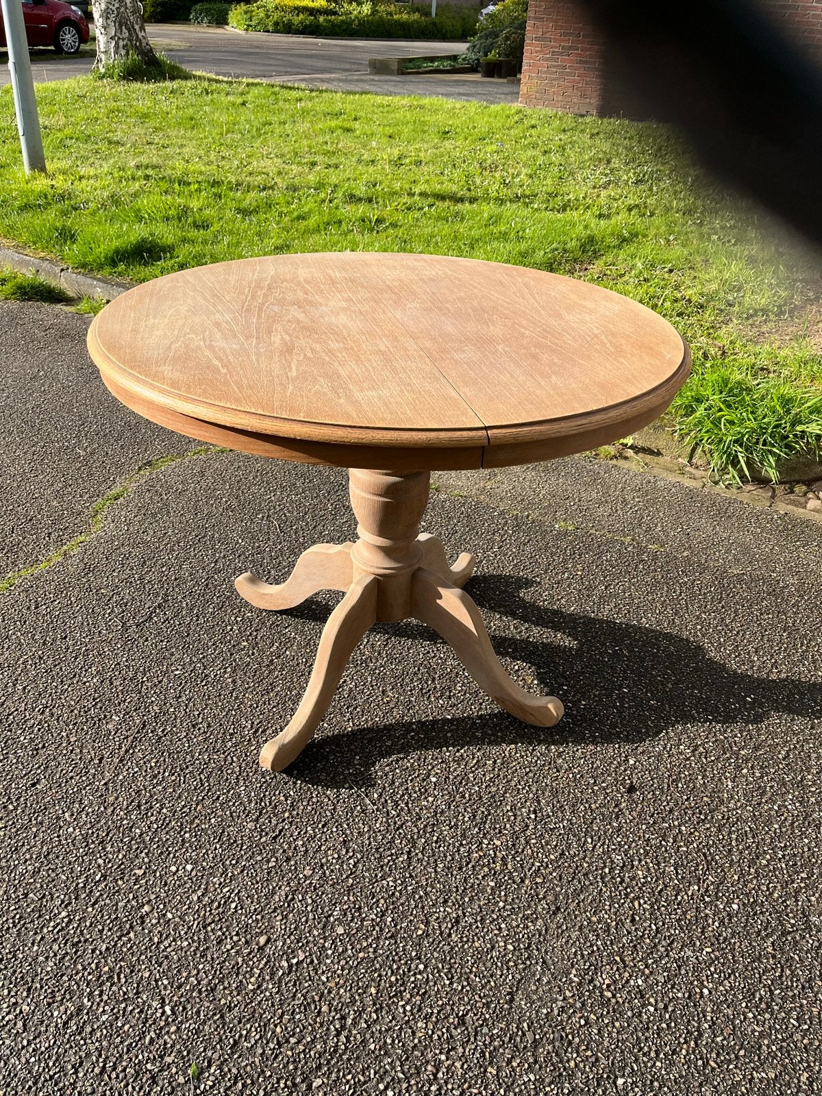Ronde/ovale landelijke houten eettafel met middenpoot, Huis en Inrichting, Tafels | Eettafels, Ophalen, Gebruikt, 100 tot 150 cm