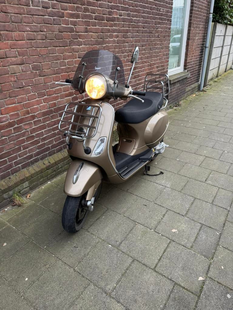 Vespa Lx, Ophalen, Zo goed als nieuw, Benzine