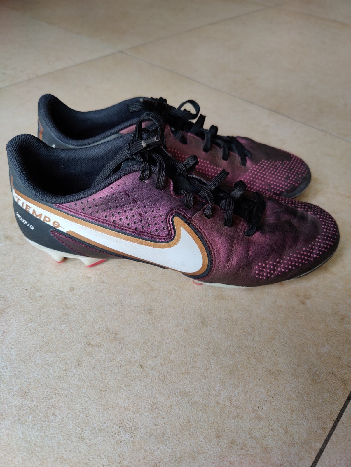 Nike Tiempo voetbalschoenen maat 41, Maat XS of kleiner, Ophalen of Verzenden, Gebruikt, Schoenen