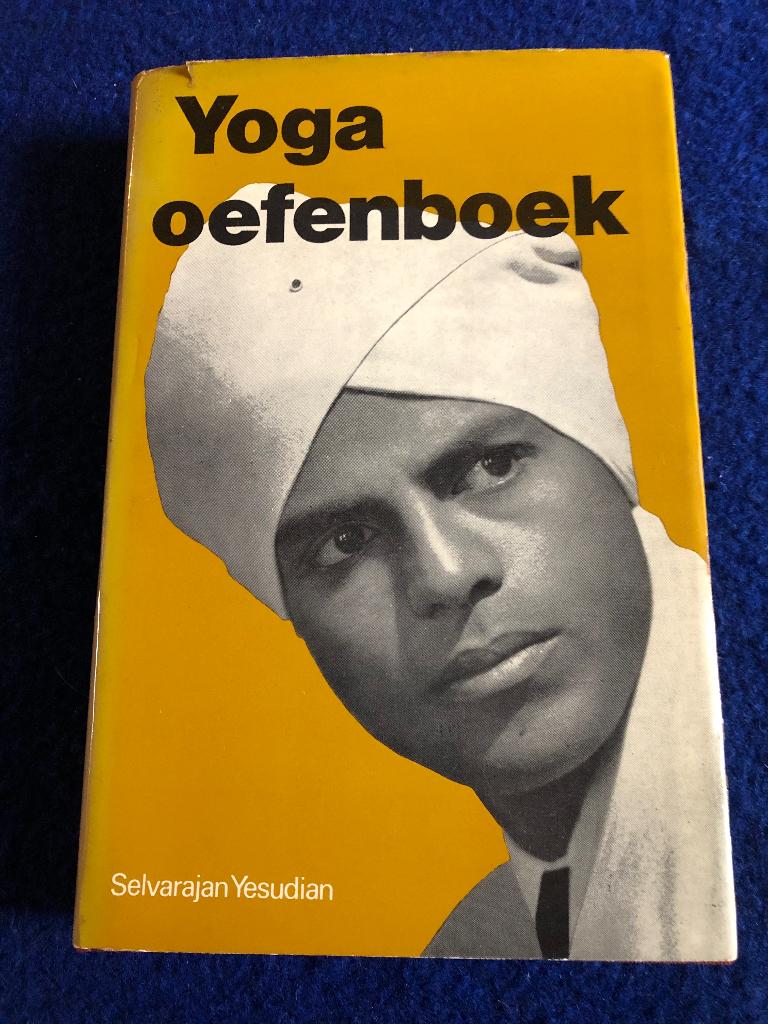 Selvarajan Yesudian - Yoga oefenboek, Boeken, Ophalen of Verzenden, Zo goed als nieuw