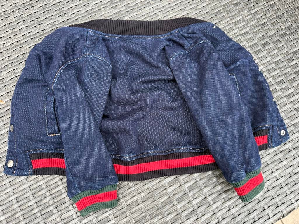Gucci baby jasje spijkerlook met strepen 6/9 maanden, Ophalen of Verzenden, Zo goed als nieuw, Jongetje of Meisje