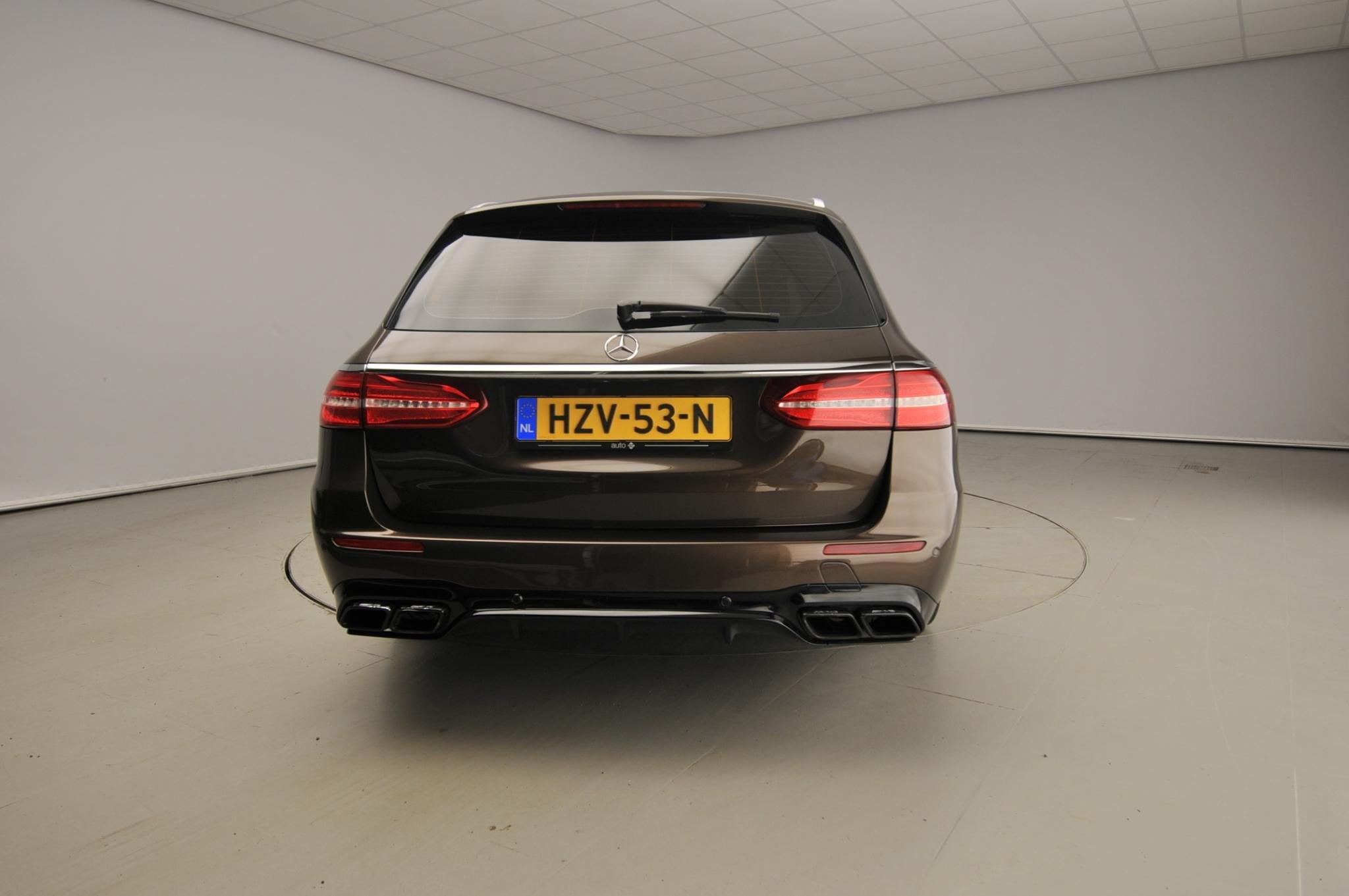 Mercedes-Benz E-klasse Estate AMG 63 4MATIC Premium Plus | B, Auto's, Automaat, Gebruikt, Bruin, 1960 kg