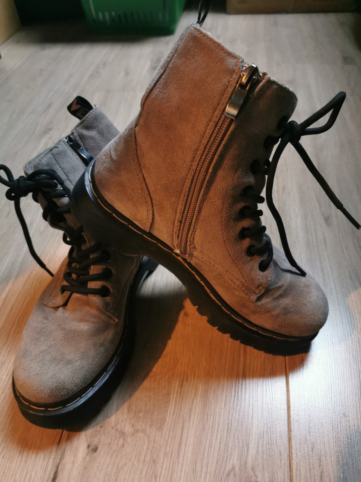 lovely boots maat 37, Kleding | Dames, Schoenen, Lage of Enkellaarzen, Ophalen of Verzenden, Zo goed als nieuw, Lovely boots