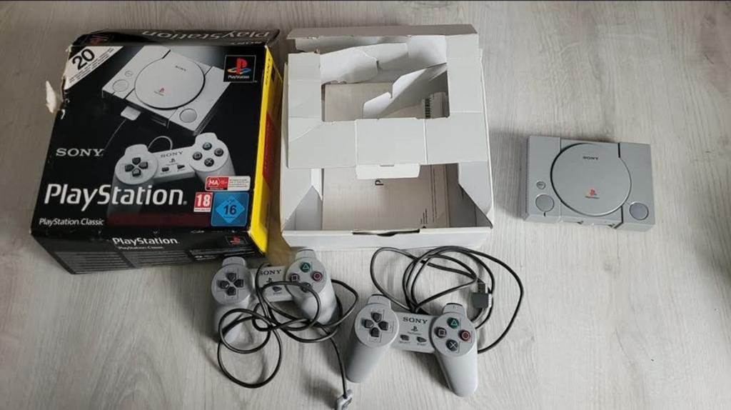 Playstation classic mini, Spelcomputers en Games, Spelcomputers | Sony PlayStation 1, Ophalen of Verzenden, Zo goed als nieuw