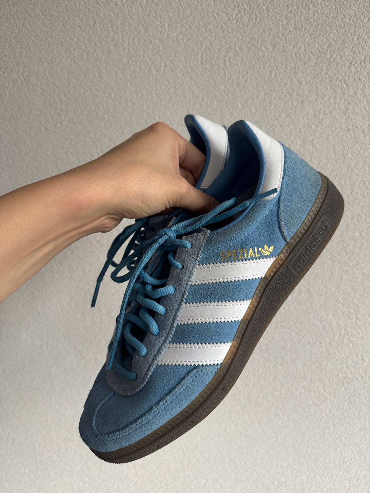 Adidas Gazelle lichtblauwe sneakers, Blauw, Ophalen of Verzenden, Sneakers of Gympen, Adidas