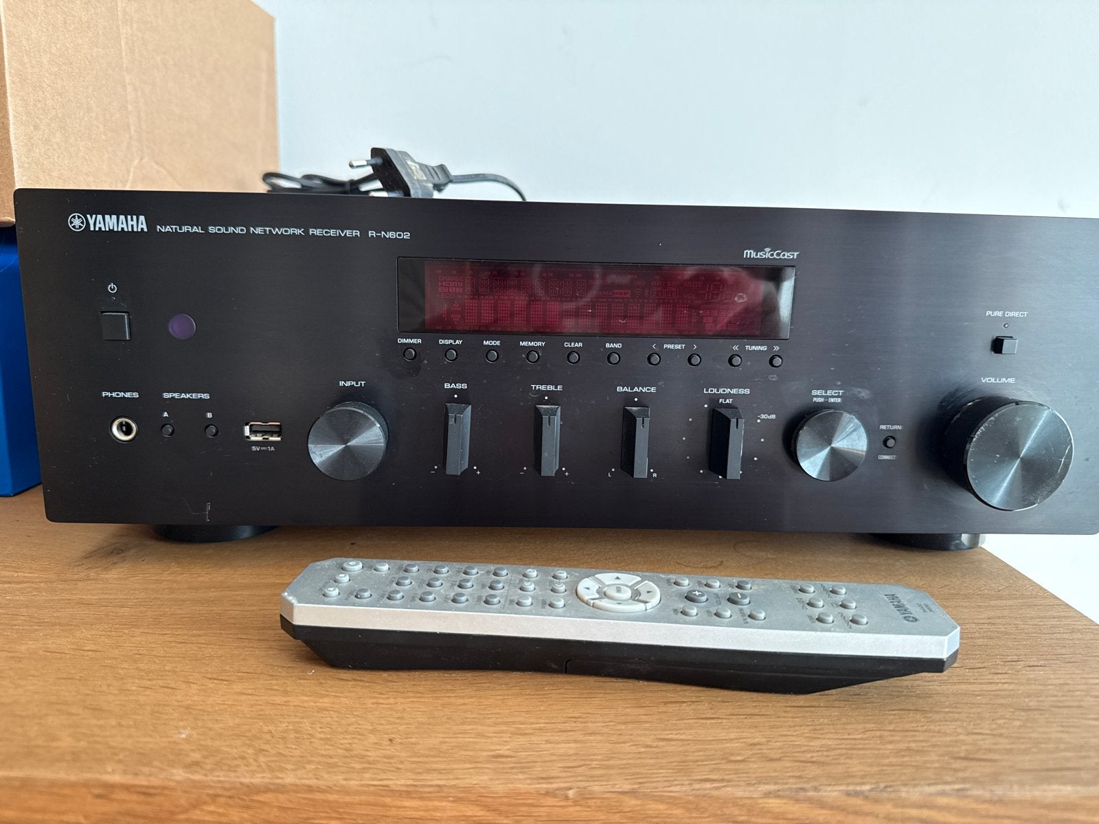 Yamaha R-N602 Natural Sound Network Receiver, Yamaha, Ophalen of Verzenden, Zo goed als nieuw, 120 watt of meer