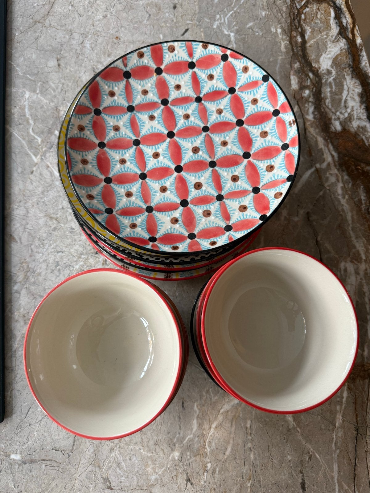 Pomax Servies: 6 Borden en 6 Kommetjes - Diverse Prints, Huis en Inrichting, Ophalen, Overige merken, Keramiek, Zo goed als nieuw
